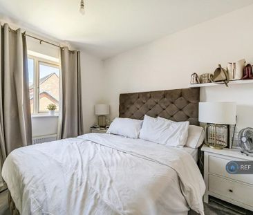 3 bedroom semi-detached house to rent - Photo 6