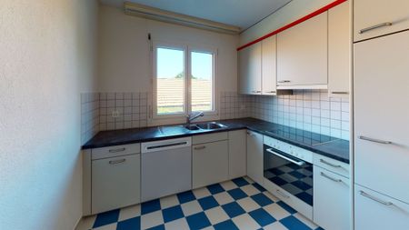 Right on the lake – enjoying life! - Photo 4