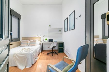 Via Laietana, Barcelona, Catalonia 08003 - Photo 5