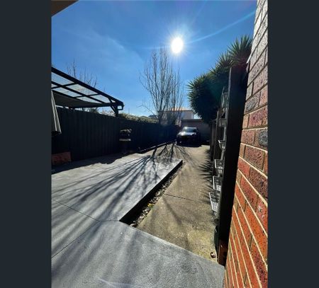 10/117 Albion Street, Brunswick, Vic 3056 - Photo 2