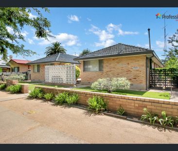 Neat Unit in Central Location - Photo 6