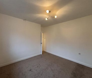 1 bedroom semi-detached bungalow to rent - Photo 1