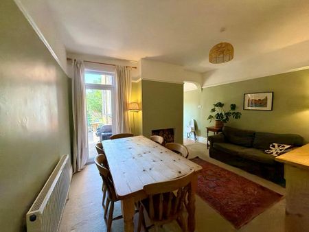3 bedroom semi-detached house to rent - Photo 3