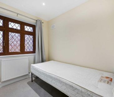 4 bedroom house to rent - Photo 2