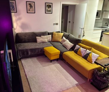 Room in a Shared Flat, Bell Foundry Close, CR0 - Photo 6