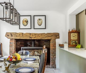 5 bedroom detached house to rent - Photo 2