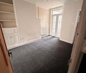 2 Bed Terraced House, Briardale Road, CH42 - Photo 4