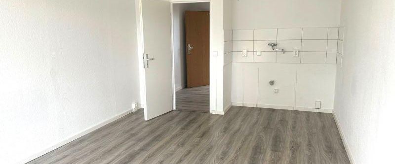 Singleapartment zum verlieben! Dusche + Aufzug + Balkon - Foto 1