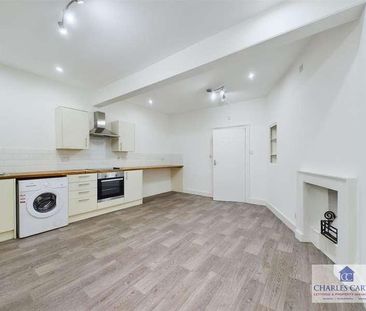 High Street, Tewkesbury, GL20 - Photo 1