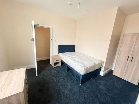 8 bedroom house share to rent - Photo 4