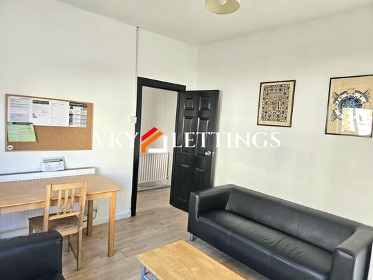 5 bedroom house to rent - Photo 1