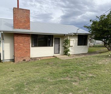 3 Amaroo Street, Cooma - Photo 1