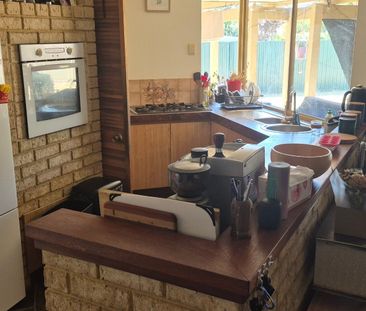 Bibra Lake - Photo 5