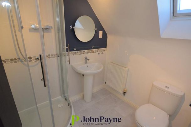 3 bedroom end of terrace house to rent - Photo 1