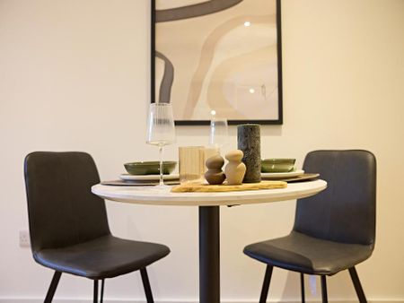 2 bedroom apartment to rent - Photo 5