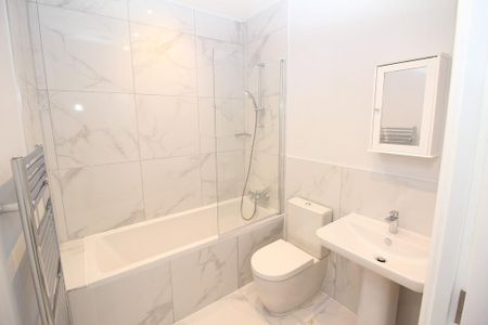 2 bedroom apartment to rent - Photo 5