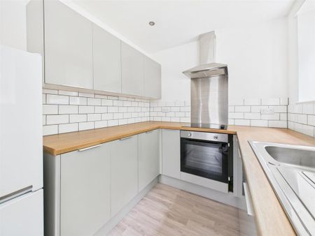 2 bedroom house to rent - Photo 2