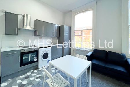 1 Bedroom Flat for rent in Brudenell Road - Photo 4