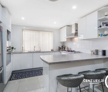 Modern Three Bedroom Home! - Photo 5