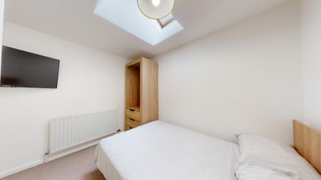 4 bedroom flat to rent - Photo 5