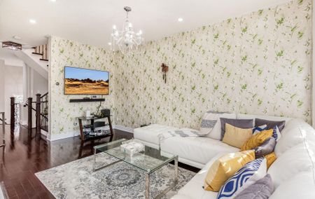 For Lease - 3949 Tacc Drive Unit# Main House, Mississauga, Ontario - Photo 2