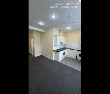 1 Bed Flat, High Street North, E6 - Photo 3