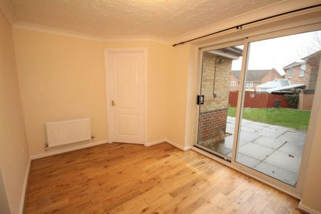 3 bedroom detached house to rent - Photo 2