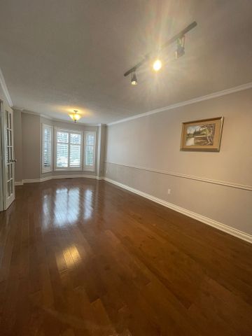 For Lease - 2194 Oak Bliss Crescent, Oakville, Ontario - Photo 3