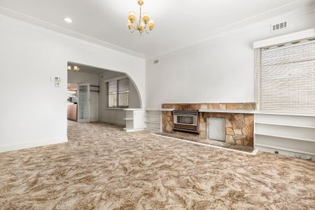 4 Brownfield Street, Parkdale VIC 3195 - House For Rent | Domain - Photo 3