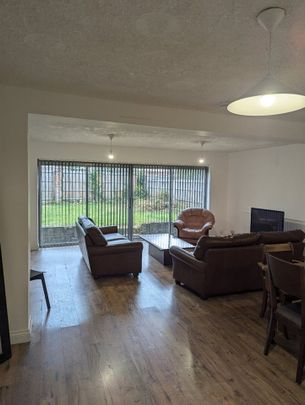 5 Bed Detached House, Arnesby Road, NG7 - Photo 1