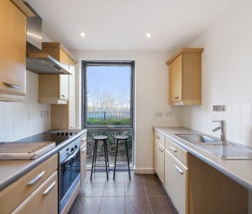 Lanacre Avenue, London, NW9 - Photo 3