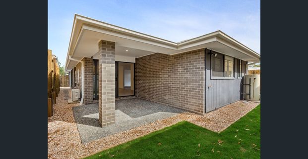 CONVENIENCE AND LIFESTYLE IN ELLEN GROVE - Photo 1