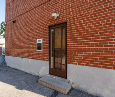 For Lease - 3 Duckworth Street, Toronto, Ontario - Photo 2