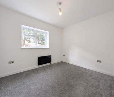 1 bedroom ground floor flat to rent - Photo 1