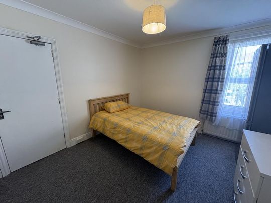 1 bedroom house of multiple occupation to rent - Photo 1