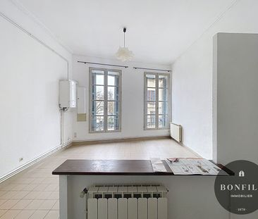 A LOUER AVIGNON INTRAMUROS ( 84 000 ) : charmant et spacieux appart... - Photo 6