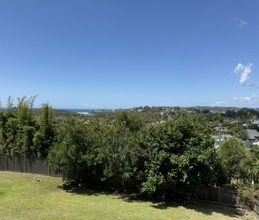 3 Bedroom Downstairs Flat - Photo 6