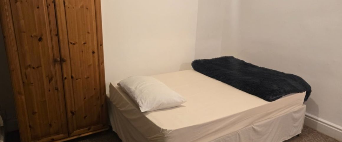 Room in a Shared House, Hengrove Avenue, BS14 - Photo 1