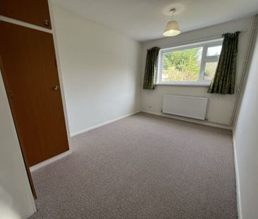 2 Bedroom Bungalow - Photo 6