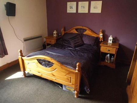 2 Bedroom House to let - Photo 4