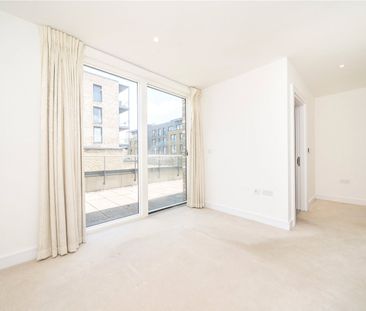 Handley Drive, London, SE3 9BW - Photo 3