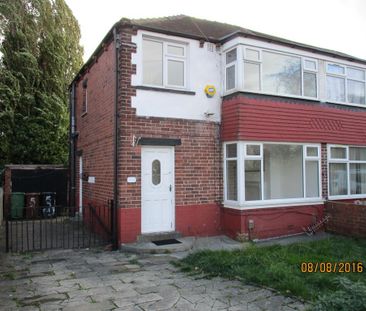 3 bedroom semi-detached house to rent - Photo 2