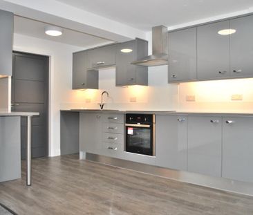 2 bedroom apartment to rent - Photo 6