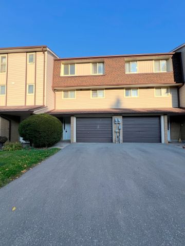 For Lease - 41 Yellow Birchway N/A, Toronto, Ontario - Photo 3