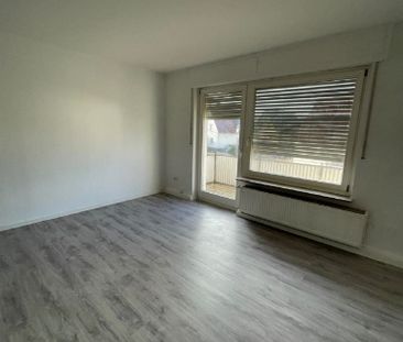 Kinderfreundliche Wohnlage! Kleine 3-Zimmerwohnung mit Balkon in He... - Photo 1