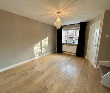 2 bedroom terraced house to rent - Photo 2