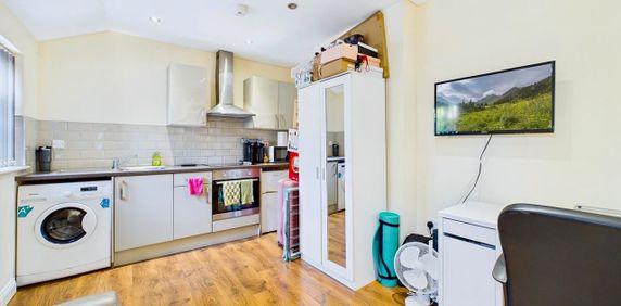 Studio Flat, Victoria Avenue, LE2 - Photo 2