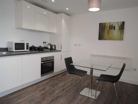 1 bedroom flat to rent - Photo 4