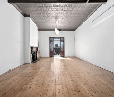 Large Studio Rooms with Private Balcony in the Heart of Haberfield - Photo 2