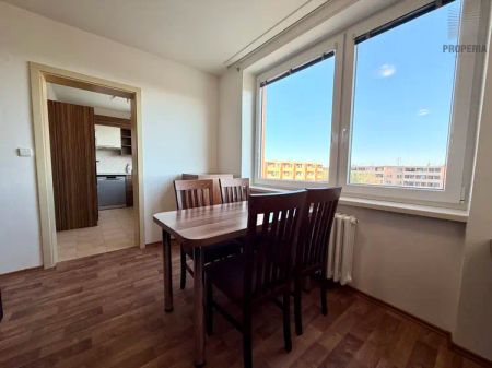Pronájem částečně zařízeného bytu 3+1 + 2x lodžie, ul. Sídliště, Hrušovany u Brna, CP 82 m - Фото 3